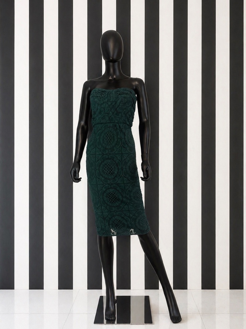 Burberry London Sonya Strapless Lace Dress Sz 6